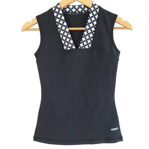 One Tooth Black & White Sleeveless V-Neck Active Tank